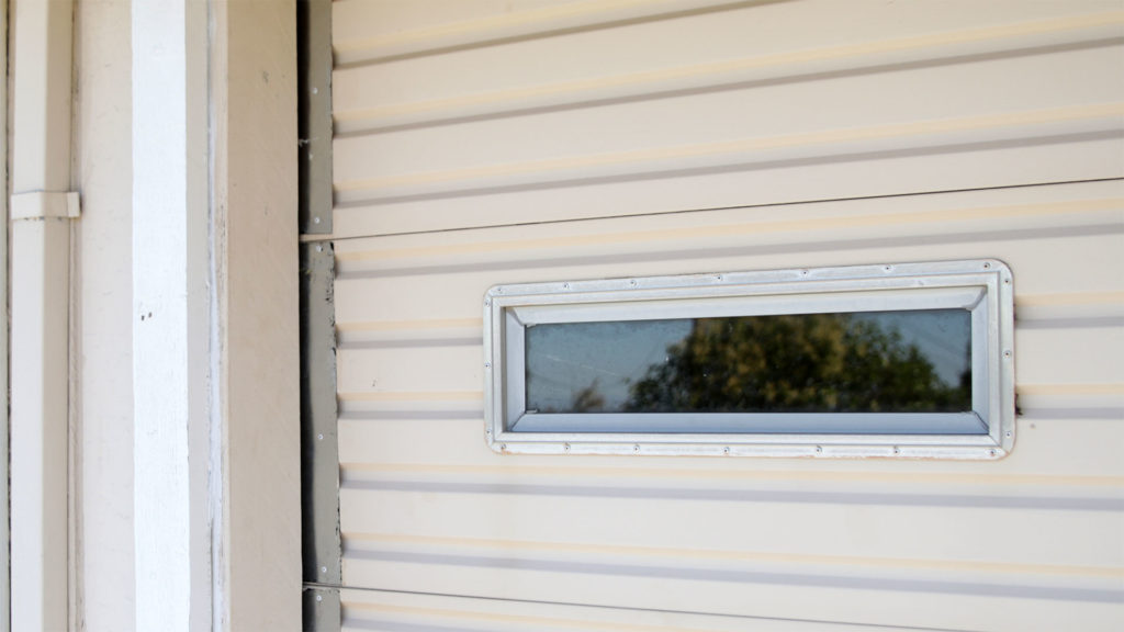 Garage door no weatherstripping